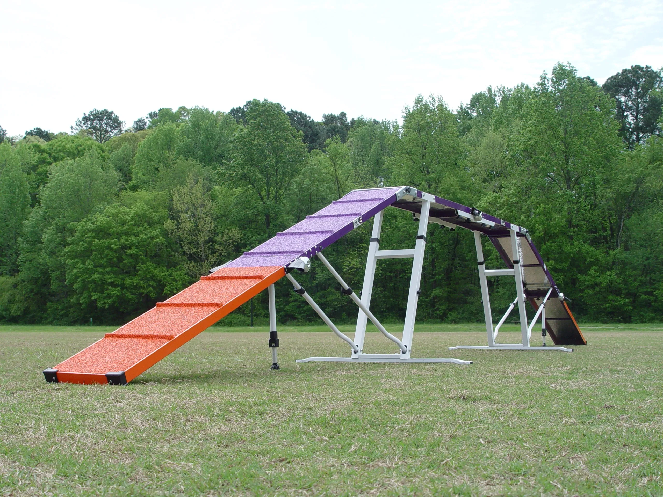 *8’ Dog Walk, Rubber Top, Aluminium Boards, Metal Steel Structure, On-Wheels Interface Ready
