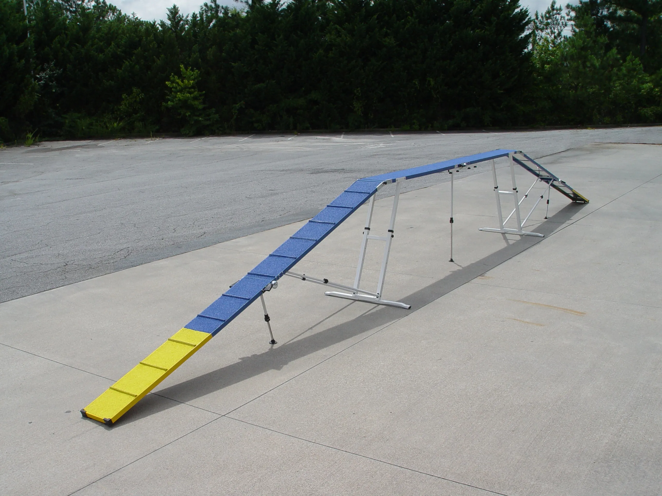 *8’ Dog Walk, Rubber Top, Aluminium Boards, Metal Steel Structure, On-Wheels Interface Ready