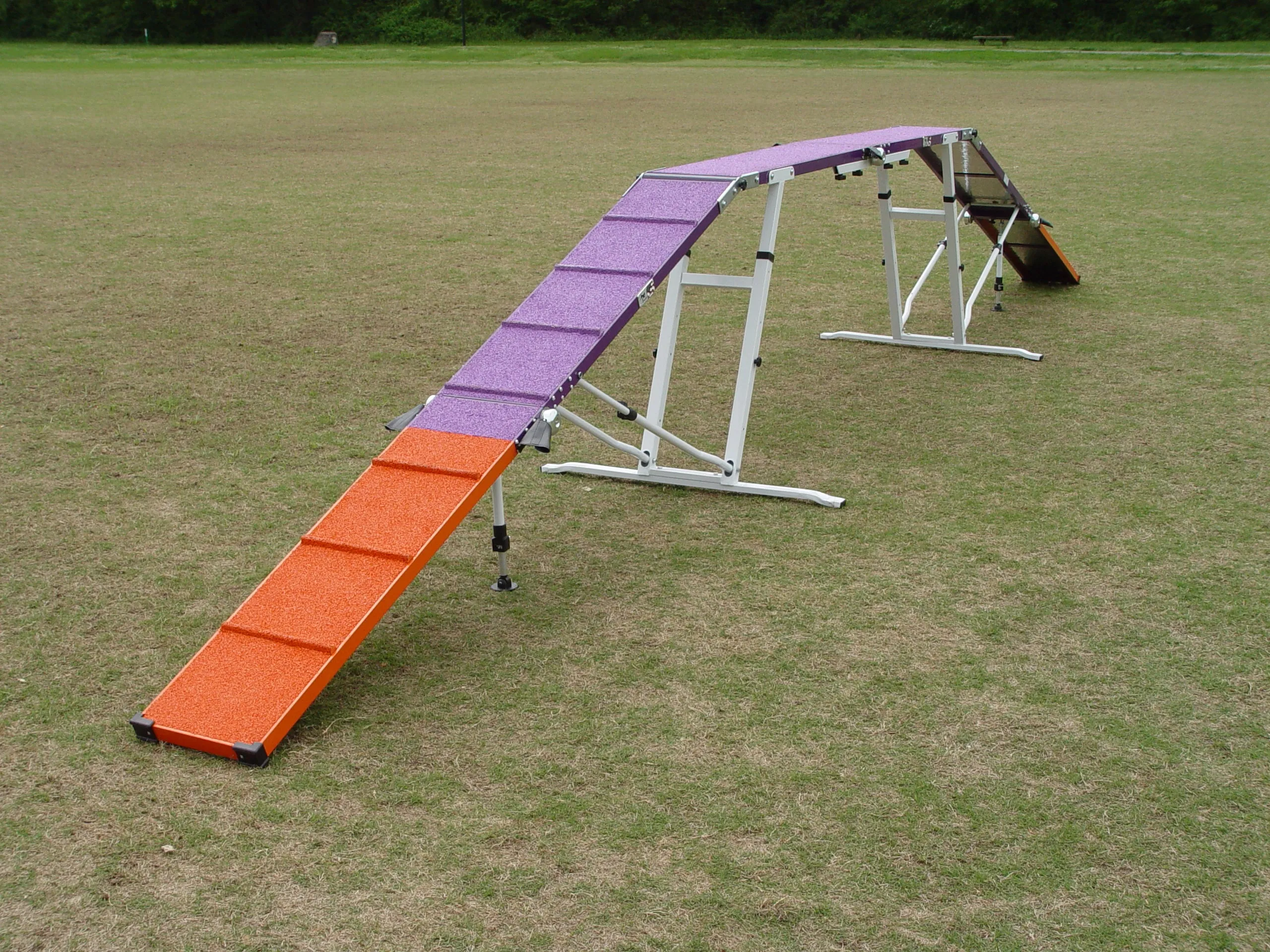 *8’ Dog Walk, Rubber Top, Aluminium Boards, Metal Steel Structure, On-Wheels Interface Ready