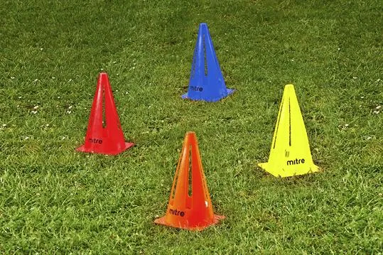 Air Cut Training Cones - 9 inch (pack of 10) -X