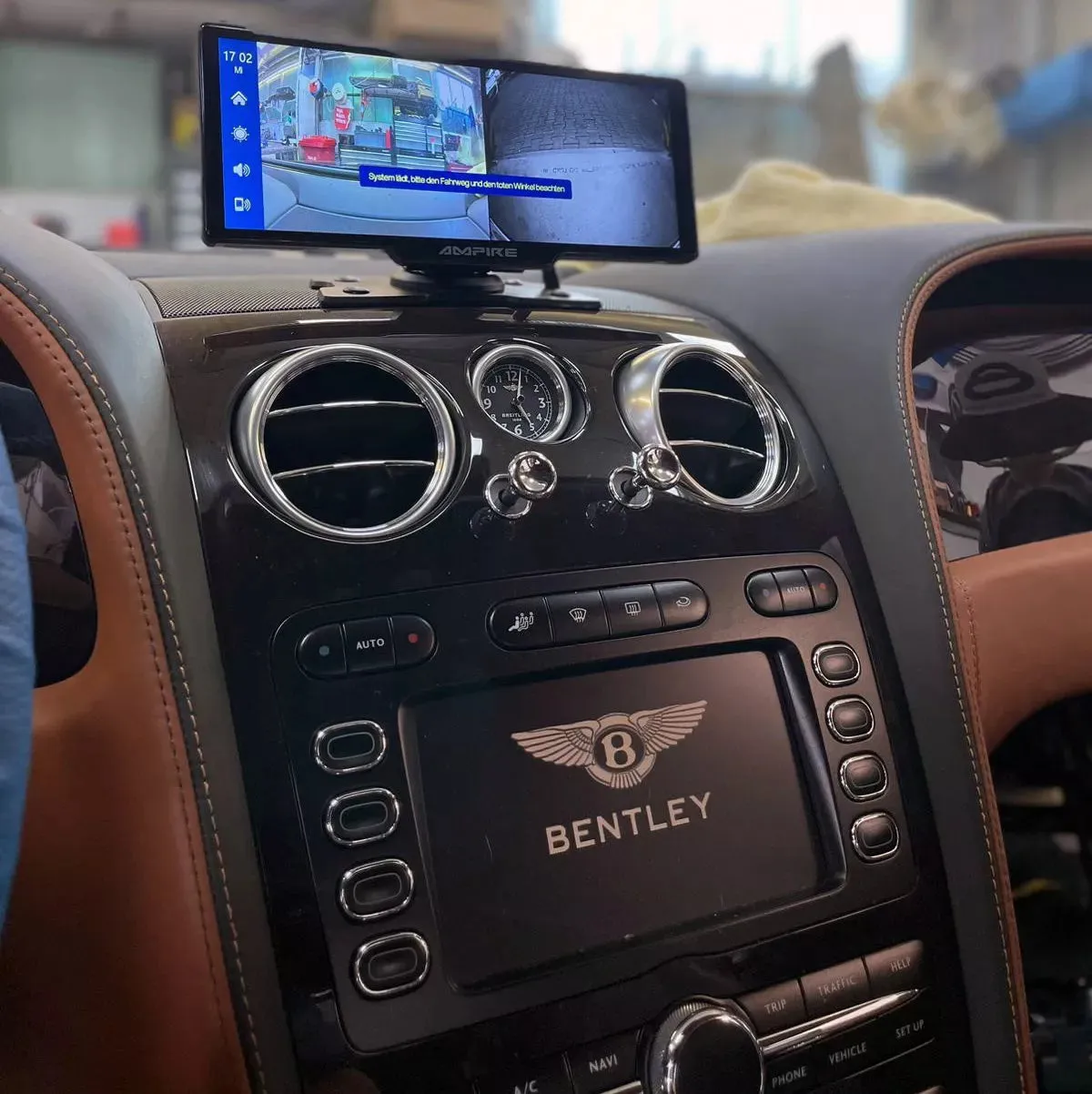 AMPIRE CPM100, automobilinė multimedija - monitorius, belaidis CarPlay