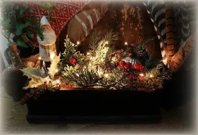 Belsnickle Santa Dovetailed Box Greens Lights Up