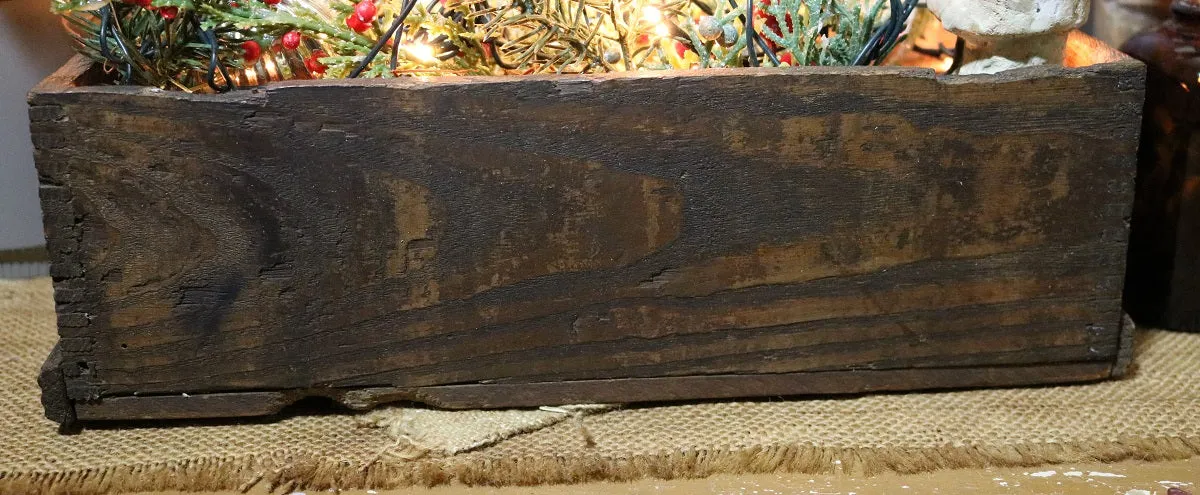 Belsnickle Santa Dovetailed Box Greens Lights Up