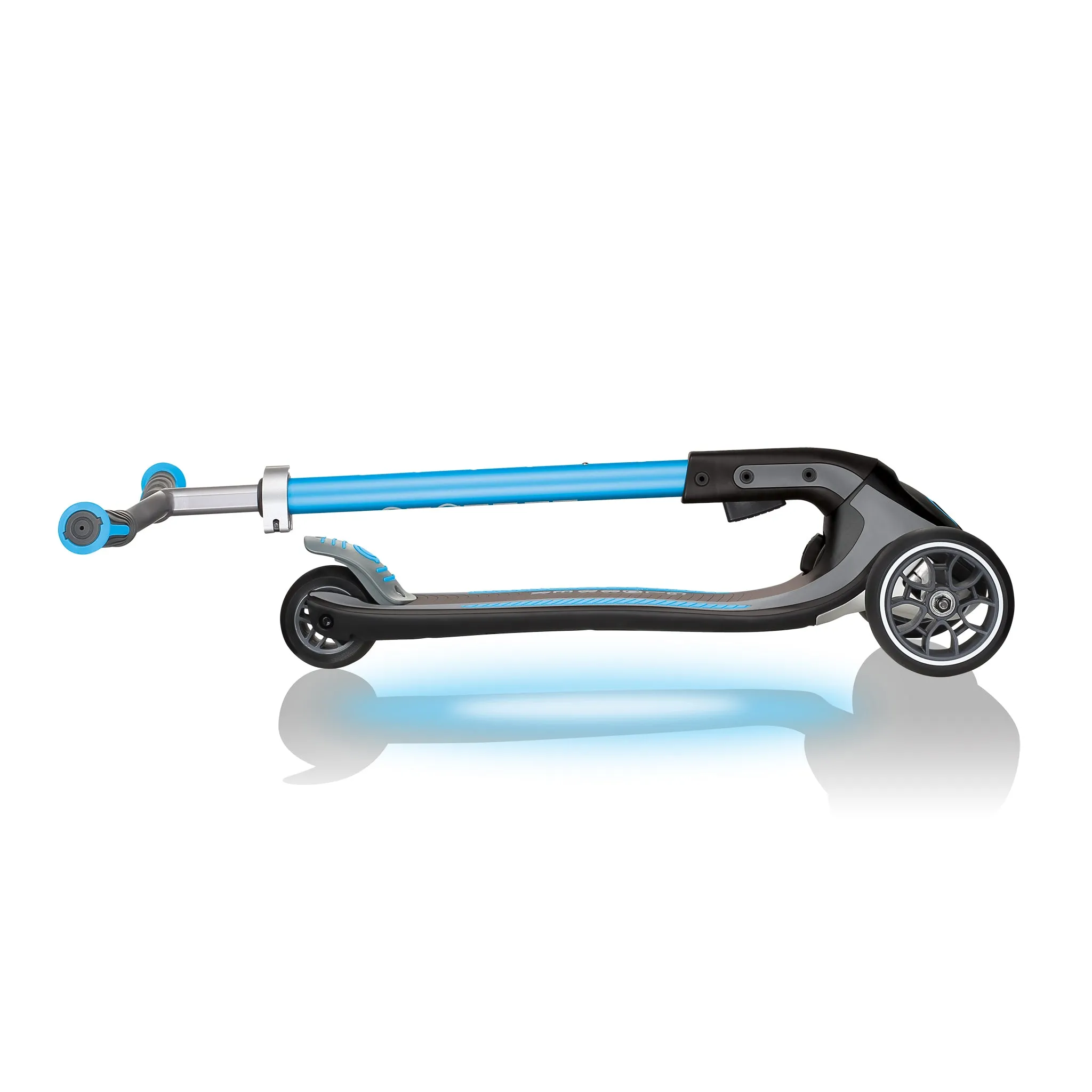 Globber Ultimum Lights Scooter - Sky Blue (5y )