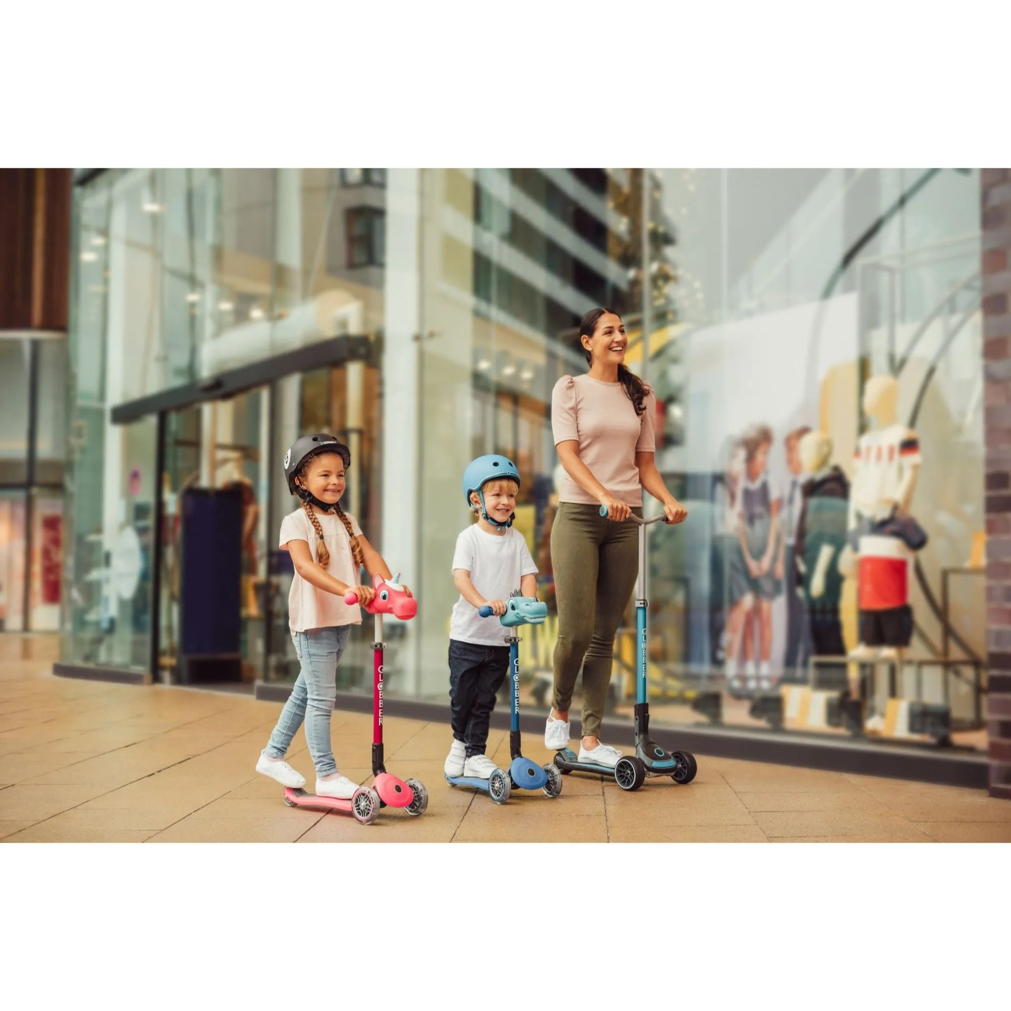 Globber Ultimum Lights Scooter - Sky Blue (5y )