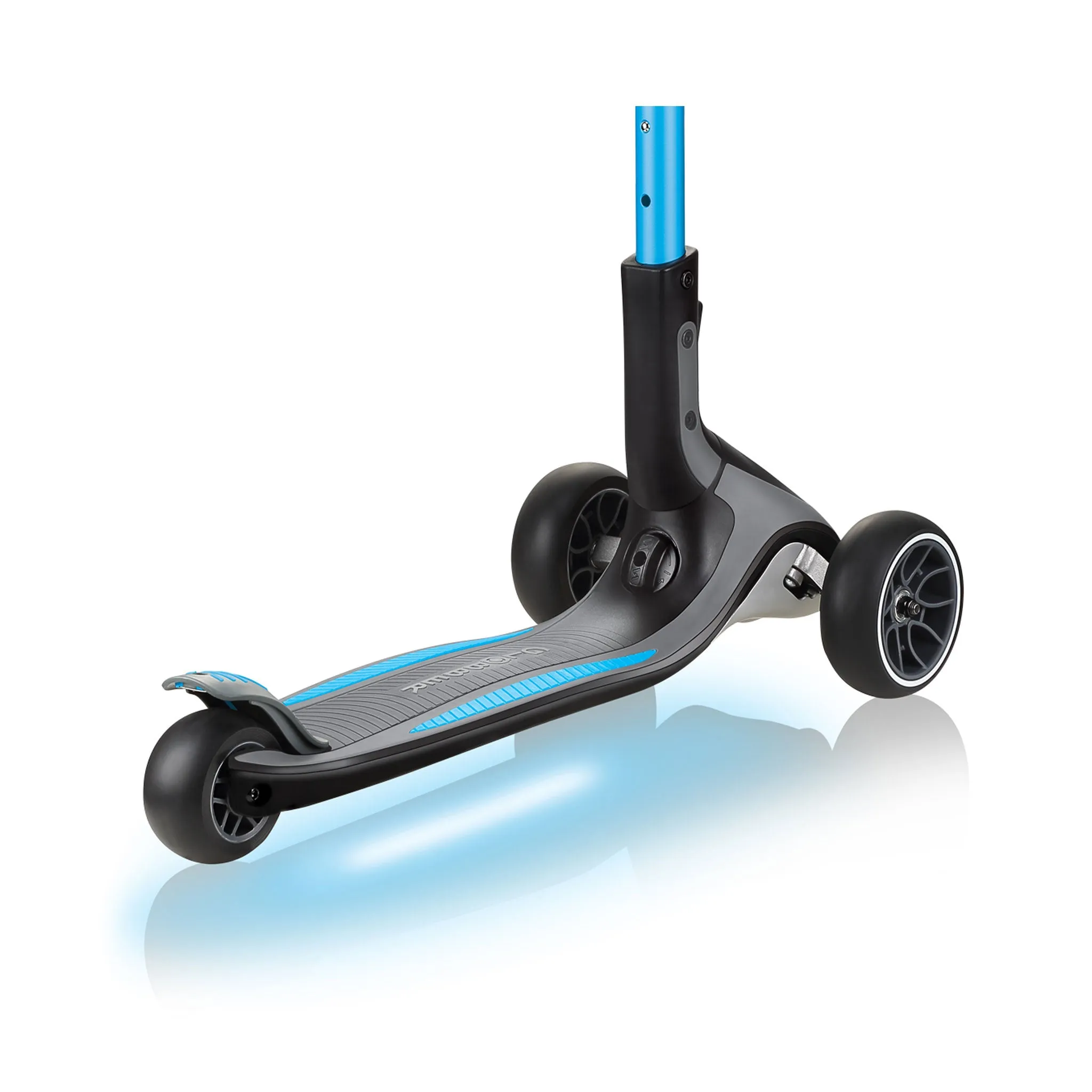 Globber Ultimum Lights Scooter - Sky Blue (5y )