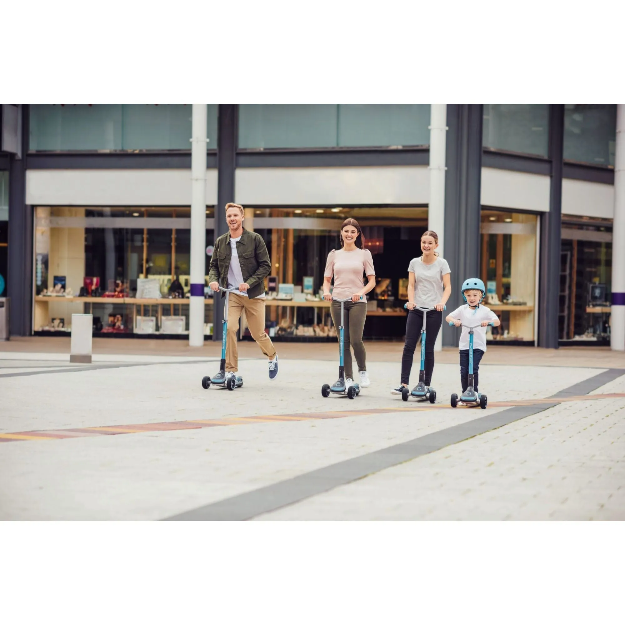 Globber Ultimum Lights Scooter - Sky Blue (5y )