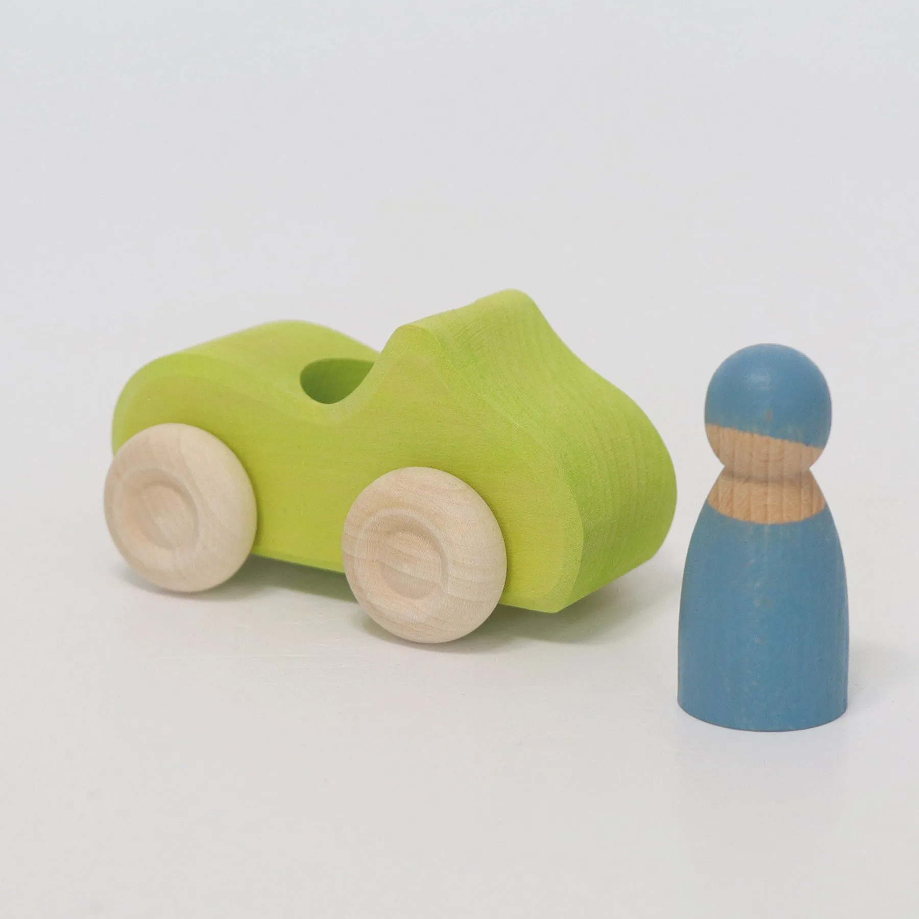 Grimm's Car - Small Green Convertible with Friend