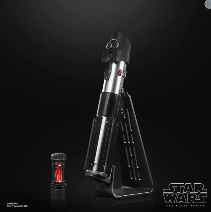 Star Wars The Black Series Darth Vader Force FX Elite Lightsaber/ Hasbro