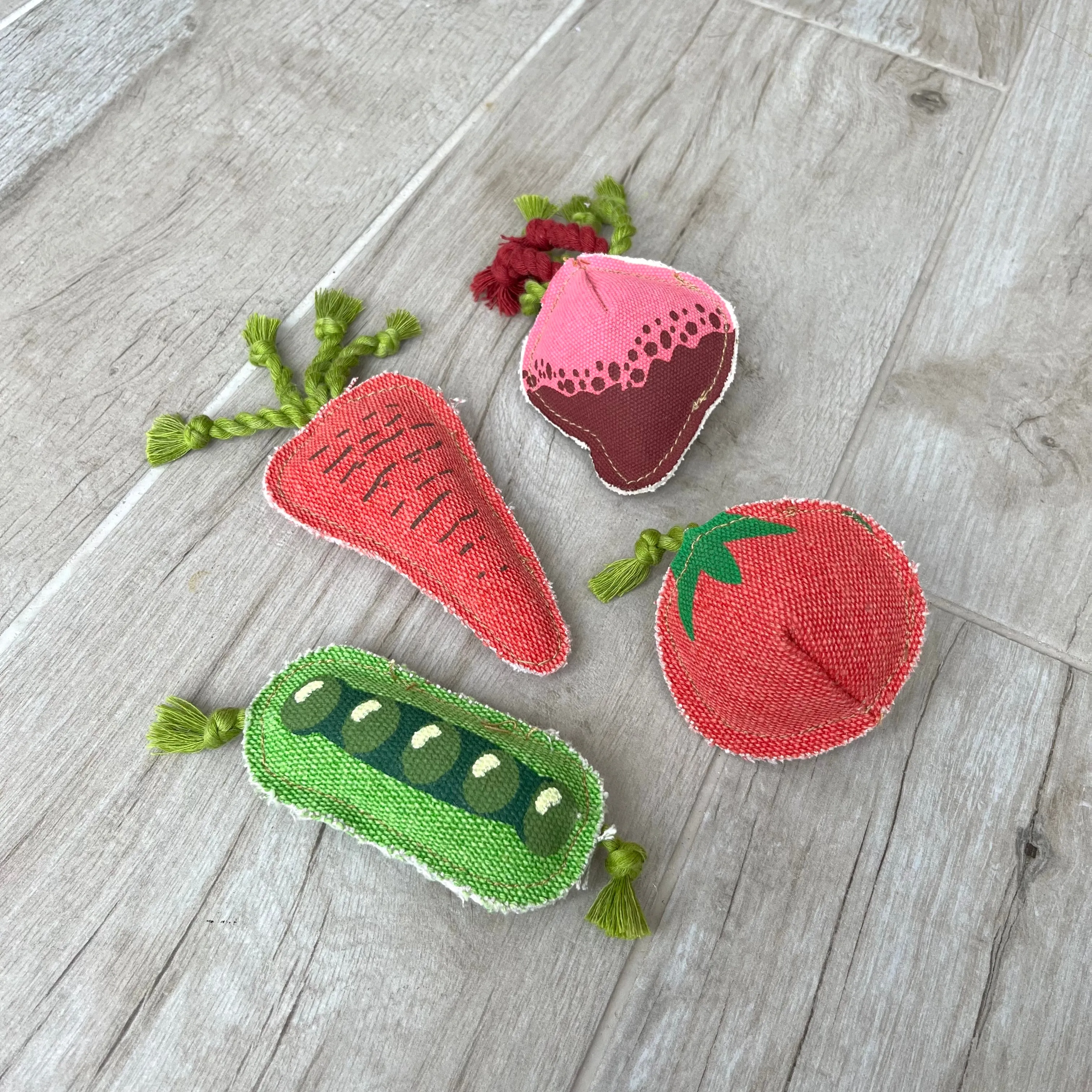 Veggie Box Dog Toy